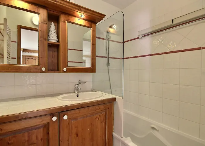 Appartement 3 Chambres, Acces Piscine, Vue Sur Pistes - Fr-1-455-265